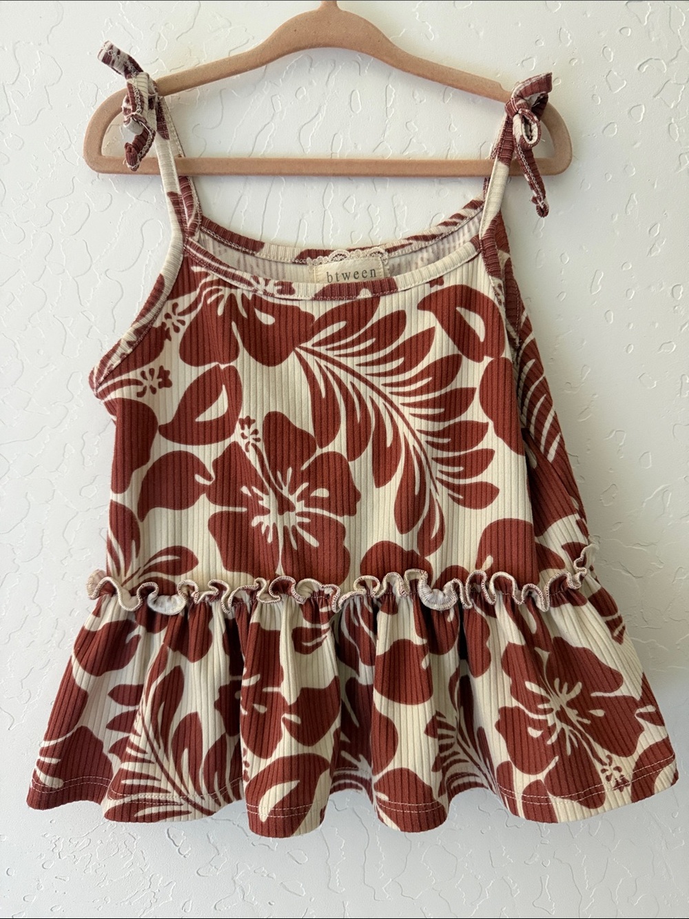 btween Cream Tank Top with Rust Floral Print Top. Size 6